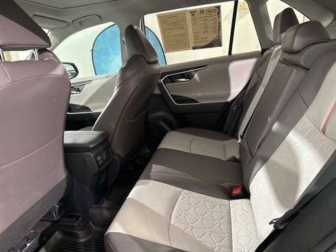 Used 2019 Toyota RAV4 Adventure AWD/4WD image 18