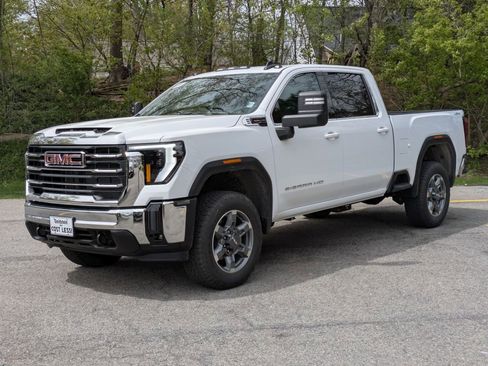 New 2026 GMC Sierra 2500 SLE w/ SLE Value Package; AWD/4WD image 3