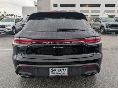 Used 2022 Porsche Macan image 9