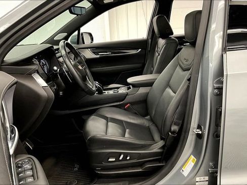 Used 2024 Cadillac XT6 Sport w/ Technology Package AWD/4WD image 24