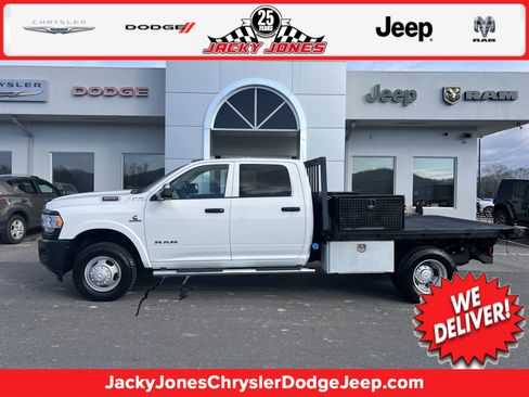 Used 2020 RAM 3500 Tradesman image 1