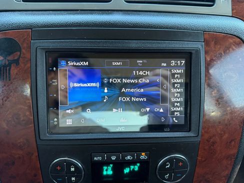 Used 2012 Chevrolet Avalanche LT w/ All-Star Edition image 20