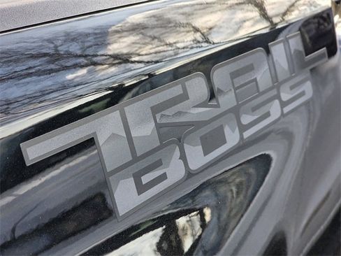 Used 2025 Chevrolet Silverado 2500 LTZ w/ Trail Boss Package image 12