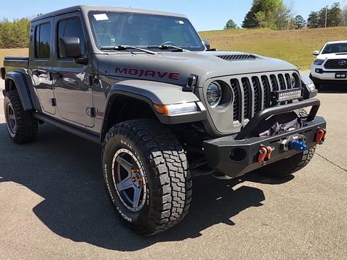 Used 2022 Jeep Gladiator Mojave w/ Trailer Tow Package AWD/4WD image 13