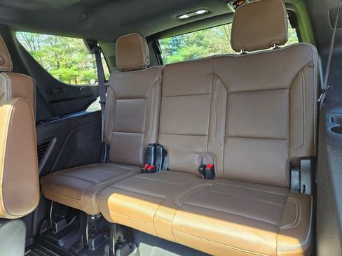 Used 2023 Chevrolet Tahoe High Country AWD/4WD image 21