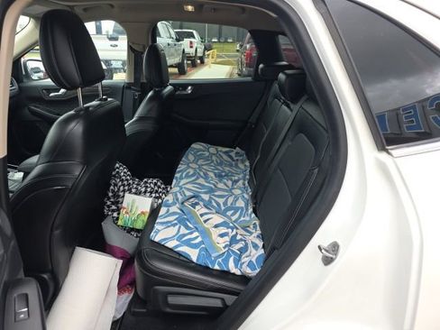 Used 2020 Ford Escape Titanium w/ Titanium Premium Package 2.0 image 6