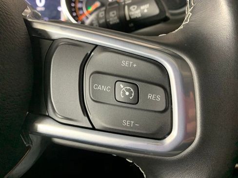 Used 2021 Jeep Wrangler Unlimited Sahara AWD/4WD image 20