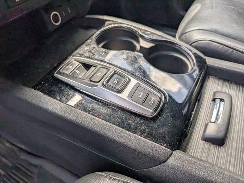 Used 2017 Honda Pilot Touring image 16