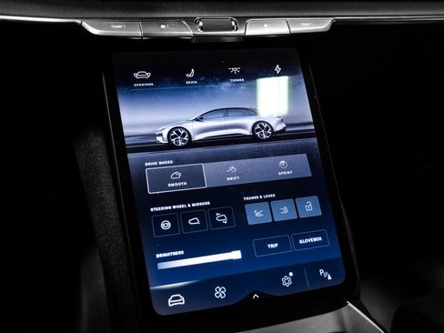 Used 2025 Lucid Air Touring AWD/4WD image 28