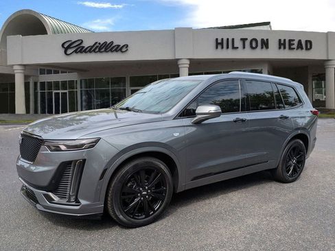 Used 2021 Cadillac XT6 Premium Luxury FWD image 1