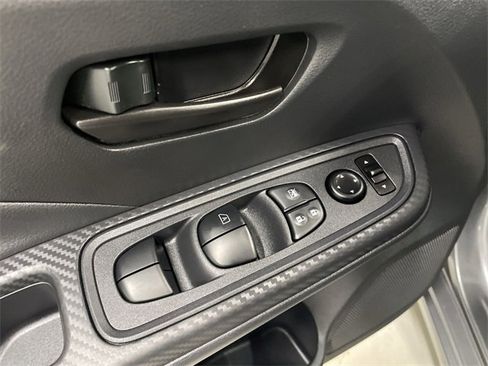 Used 2025 Nissan Versa S w/ Trunk Package image 20