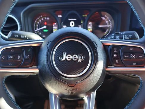 Used 2024 Jeep Wrangler High Altitude AWD/4WD image 22
