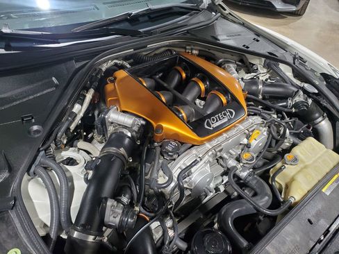 Used 2013 Nissan GT-R Premium image 46