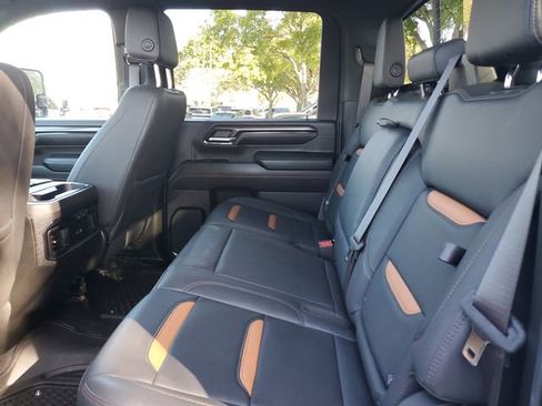 Used 2024 GMC Sierra 2500 AT4 w/ AT4 Premium Plus Package image 11