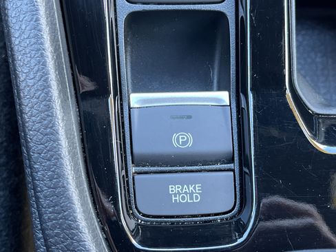 Certified 2025 Honda Accord Sport image 9