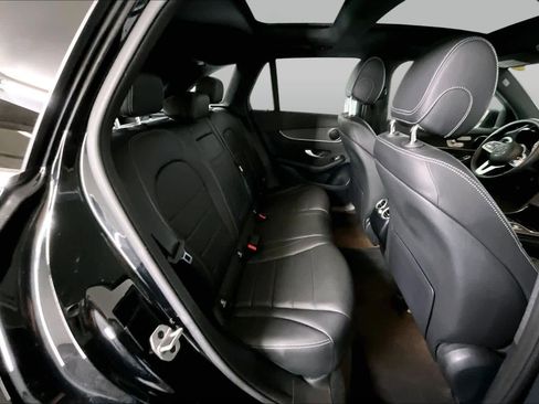 Used 2022 Mercedes-Benz GLC 300 4MATIC image 20