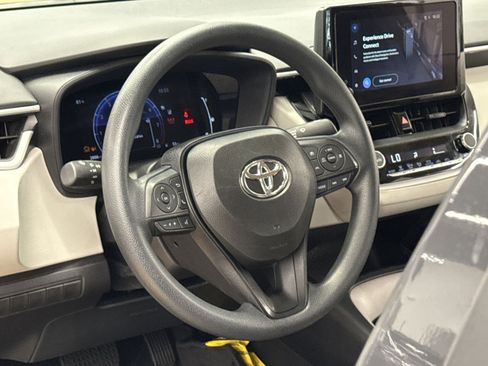 Used 2026 Toyota Corolla LE FWD image 17
