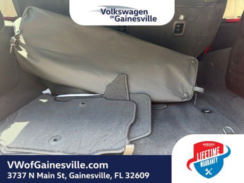 Used 2025 Jeep Wrangler Unlimited Sahara AWD/4WD image 7