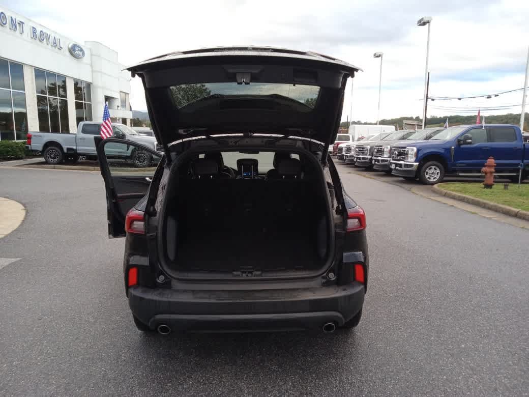 Used 2025 Ford Escape ST-Line Select AWD/4WD image 28
