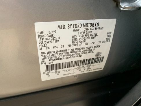 Used 2022 Ford Explorer XLT w/ Equipment Group 202A image 32