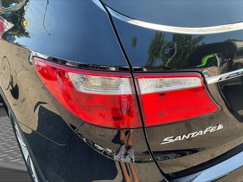 Used 2013 Hyundai Santa Fe Limited AWD/4WD image 22