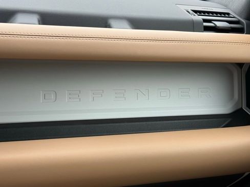 New 2026 Land Rover Defender 110 X-Dynamic SE AWD/4WD image 28