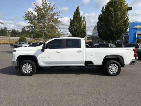 Used 2026 Chevrolet Silverado 3500 LT AWD/4WD image 6
