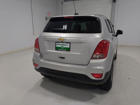 Used 2021 Chevrolet Trax LS w/ Tint and Cruise Package image 7