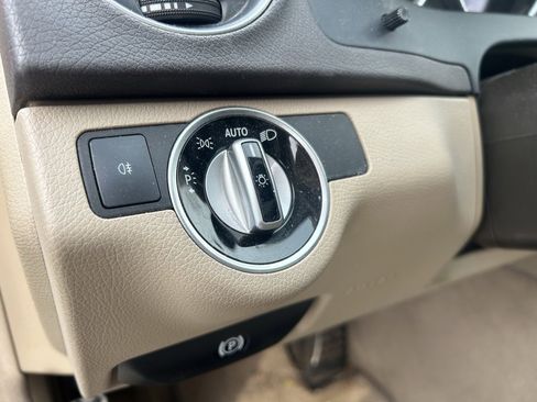 Used 2014 Mercedes-Benz C 300 4MATIC Sedan image 12