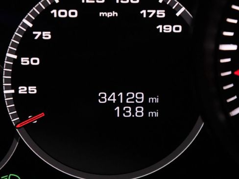 Used 2020 Porsche Panamera image 38