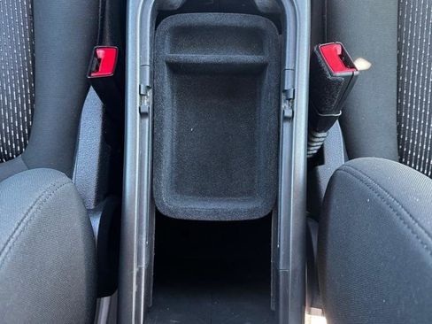 Used 2020 Dodge Journey SE w/ SE Popular Equipment Group image 25