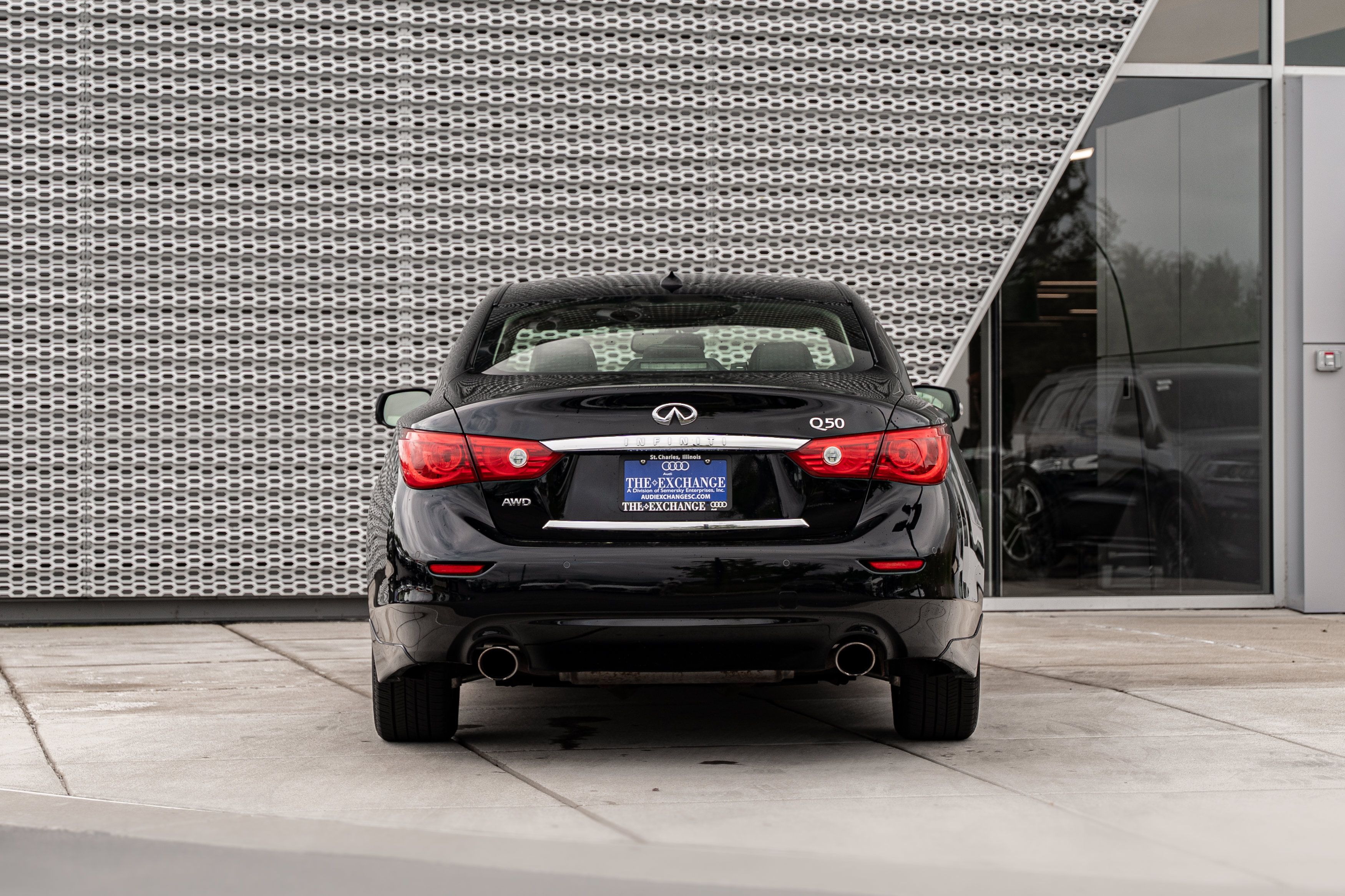 Used 2014 INFINITI Q50 Premium w/ Deluxe Touring Package AWD/4WD image 25