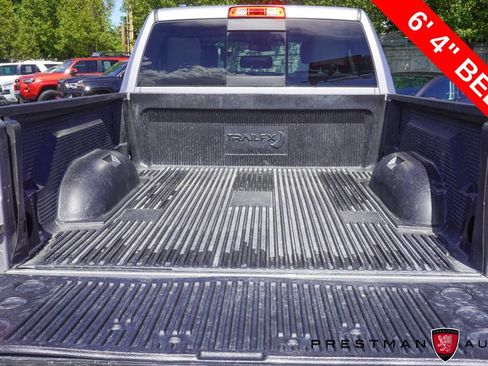 Used 2020 RAM 1500 Classic SLT AWD/4WD image 5