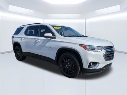 Used 2021 Chevrolet Traverse LT