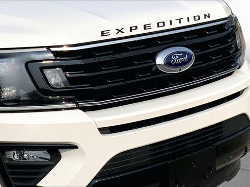 Used 2021 Ford Expedition Limited RWD image 27