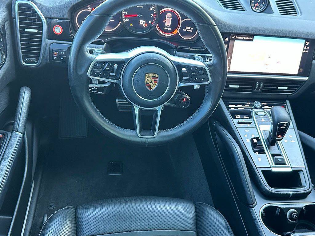Used 2022 Porsche Cayenne S AWD/4WD image 8