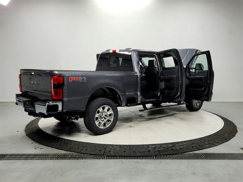 New 2026 Ford F250 Lariat w/ Lariat Ultimate Package image 15