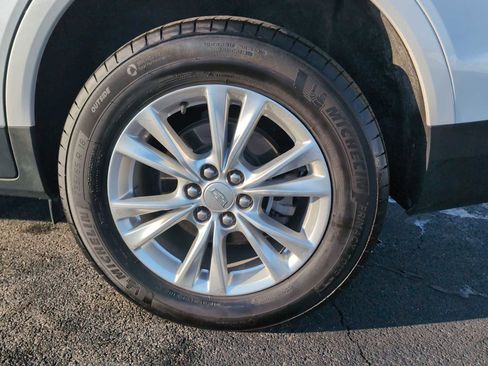 Used 2024 Cadillac XT5 Luxury image 32