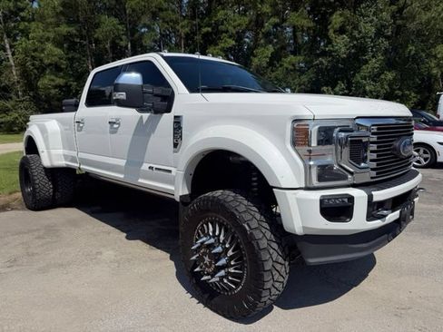Used 2022 Ford F450 Platinum w/ FX4 Off-Road Package AWD/4WD image 3