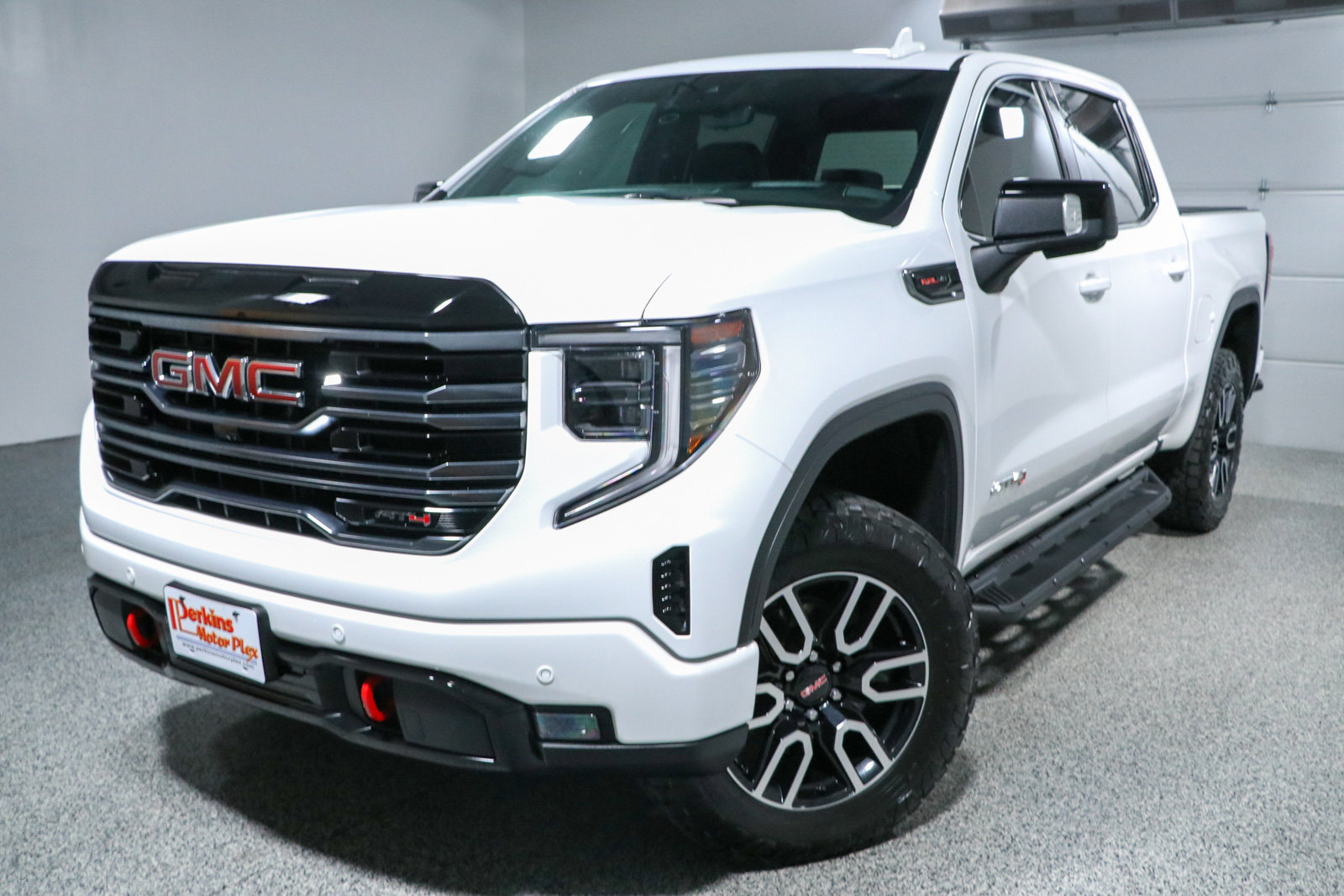 Used 2026 GMC Sierra 1500 AT4 w/ AT4 Premium Package AWD/4WD image 35