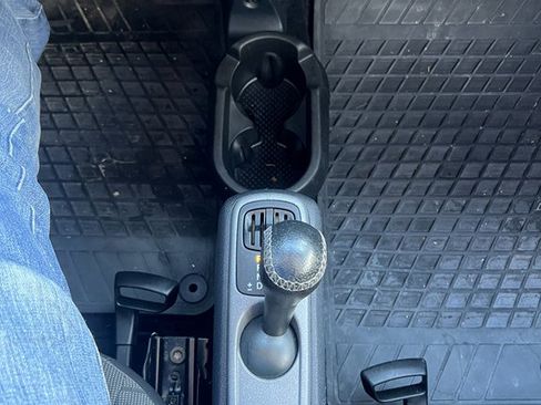 Used 2012 smart fortwo pure image 16