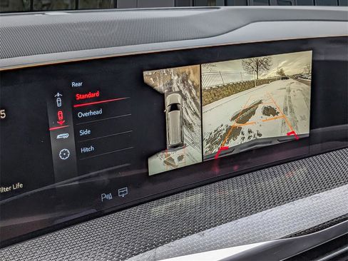 Certified 2025 Cadillac Escalade ESV V image 30