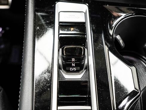 Used 2025 Volkswagen Atlas SEL Premium R-Line AWD/4WD image 27