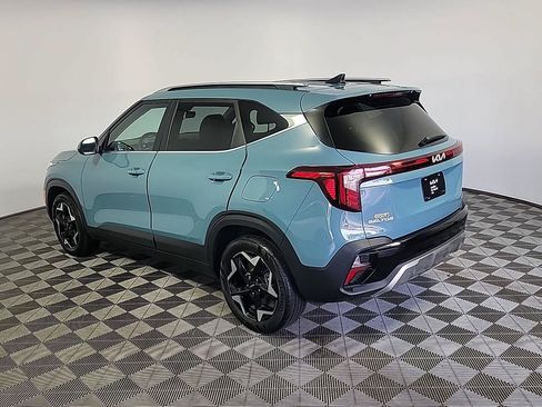Certified 2024 Kia Seltos EX AWD/4WD image 10