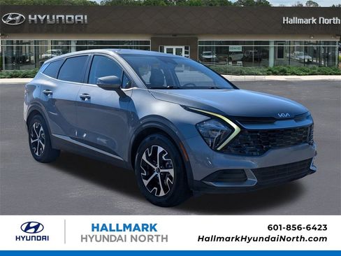 Used 2023 Kia Sportage EX image 1