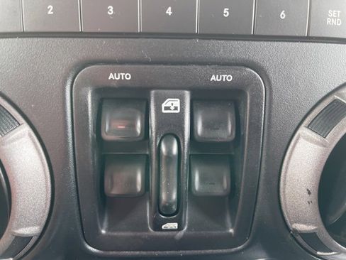 Used 2017 Jeep Wrangler Unlimited Sport w/ Quick Order Package 23S image 17