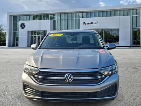Used 2024 Volkswagen Jetta S image 2