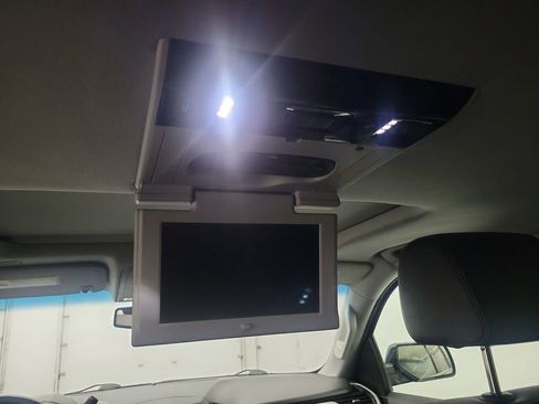 Used 2020 GMC Yukon XL SLT w/ Open Road Package image 21