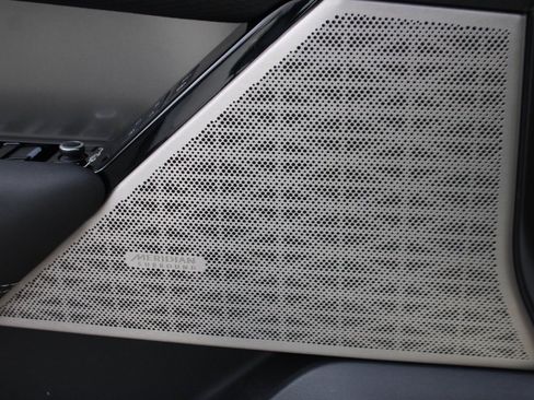 Certified 2022 Land Rover Range Rover Velar S image 12