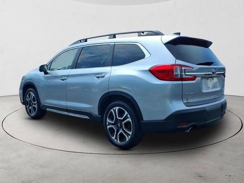 Used 2023 Subaru Ascent Limited w/ Technology Package AWD/4WD image 7
